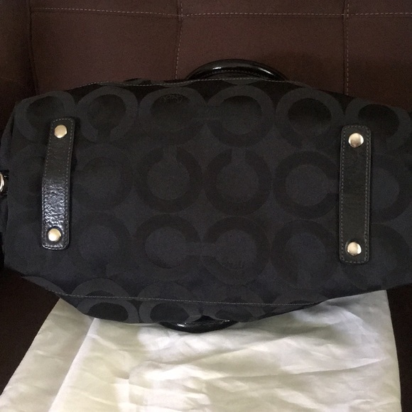 Coach satchel like new condition - Picture 4 of 8